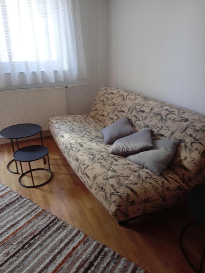 V Klancu Dekani Exterior foto